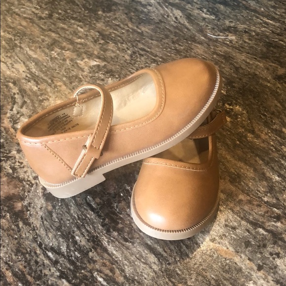 Shoes - Picture 2 of 4